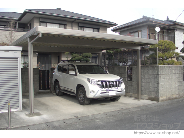 栃木県栃木市のLIXIL リクシル（トステム）のカーポート テリオスポートIII 1500 2台用 角柱4本仕様 積雪〜50cm対応＋サイドパネル ポリカーボネート 施工例