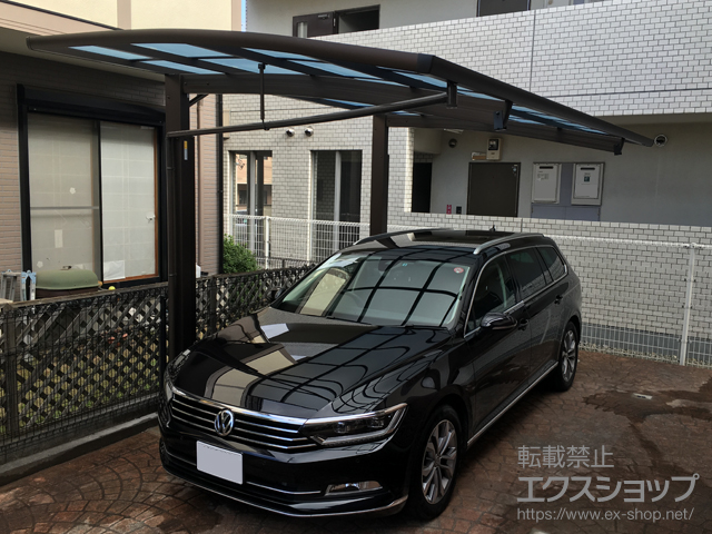 埼玉県富士見市ののカーポート レイナポートREグラン 前下がり 積雪〜20cm対応＋着脱式サポート(2本入り) 施工例