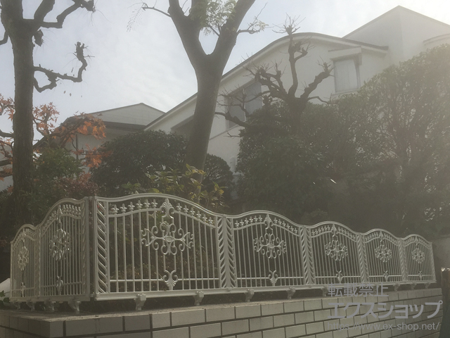 東京都目黒区ののフェンス・柵 フェスタB型フェンス フリーポールタイプ 施工例