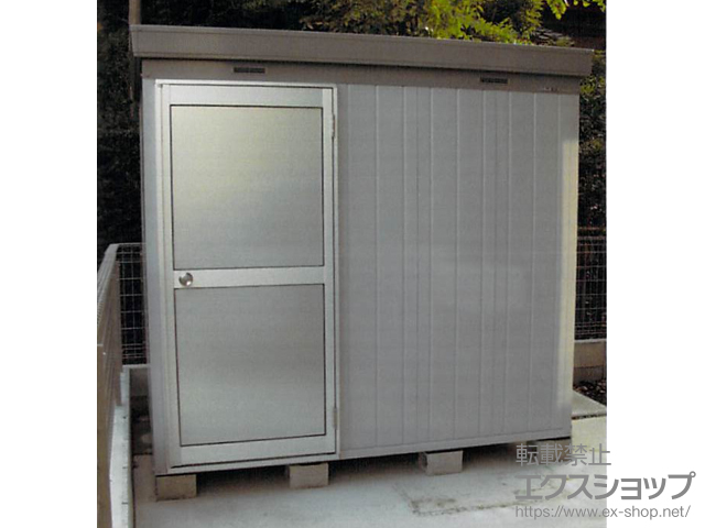 東京都足立区のの物置・屋外倉庫 断熱物置 ネクスタプラス ドアタイプ 一般型（NXP-30SD） 施工例