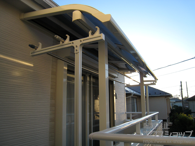 東京都調布市ののバルコニー・ベランダ屋根 スピーネ R型 屋根タイプ 単体 積雪〜20cm対応 施工例