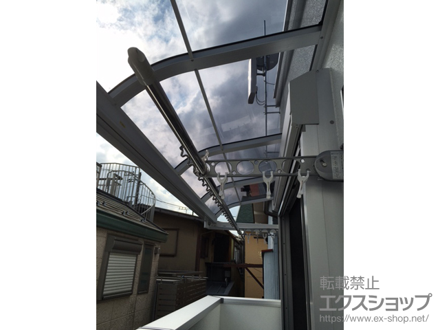 神奈川県横浜市ののバルコニー・ベランダ屋根 スピーネ R型 ルーフタイプ 単体 積雪〜20cm対応 施工例