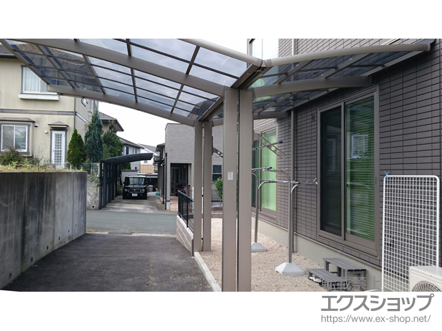 福岡県飯塚市ののカーポート ネスカR (ラウンドスタイル) Y合掌 積雪〜20cm対応＋躯体付部材 前枠ふさぎ材(50型用) 施工例