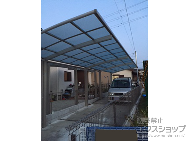 埼玉県草加市ののカーポート レイナポートグラン 縦連棟　積雪〜20cm対応 施工例