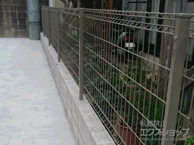 福岡県北九州市ののフェンス・柵 ハイグリッドフェンスUF8型 フリーポールタイプ 施工例