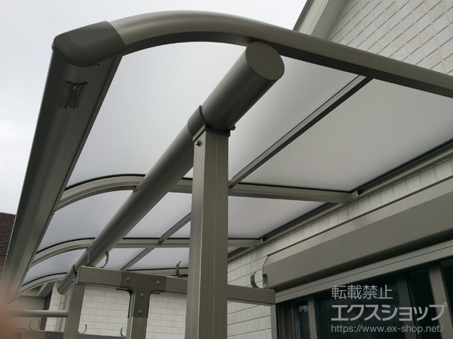 東京都日野市ののバルコニー・ベランダ屋根 プレシオステラス R型 屋根タイプ 単体 積雪〜20cm対応 施工例