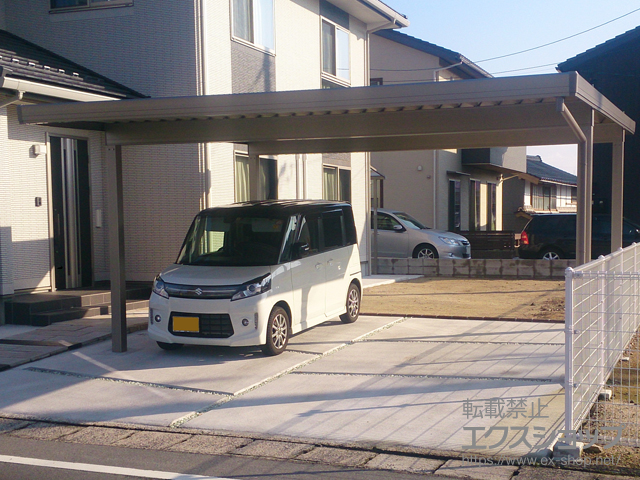 島根県松江市のLIXIL リクシル（トステム）のカーポート テリオスポートIII 1500 2台用 角柱4本仕様 積雪〜50cm対応 施工例