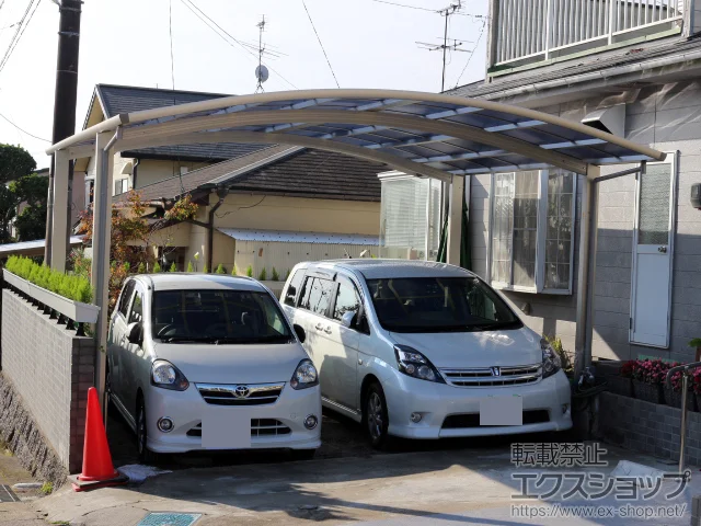 鹿児島県神戸市のLIXIL リクシル(トステム)のカーポート レイナツインポートグラン 積雪〜20cm対応+屋根ふき材補強部品 2セット 施工例