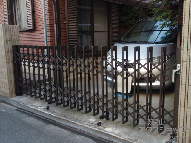 東京都世田谷区ののカーゲート アルシャインII MW型 Aタイプ ノンレール 片開き 400S 施工例