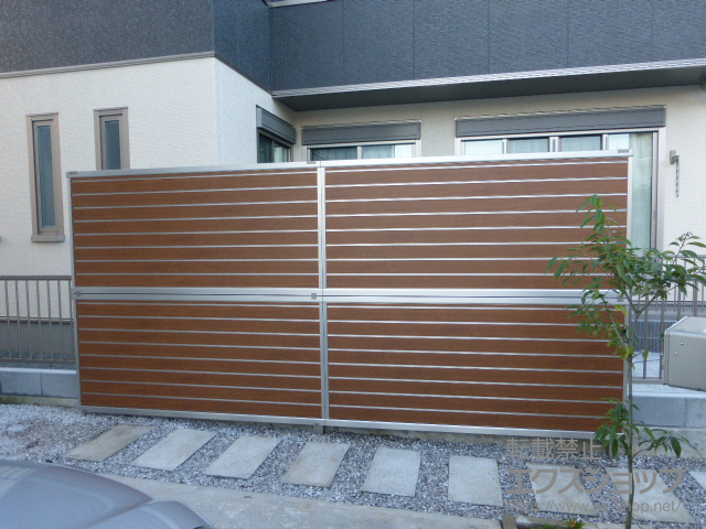 静岡県御殿場市ののフェンス・柵 ルシアスフェンス F02型  2段支柱施工 施工例