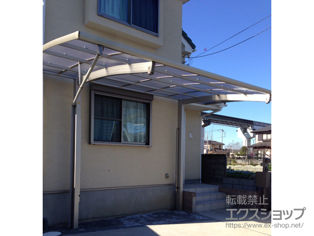 東京都日野市ののカーポート レイナポートREグラン 前下がり 積雪〜20cm対応＋着脱式サポート 標準・ハイルーフ兼用 2本入り×1セット 施工例