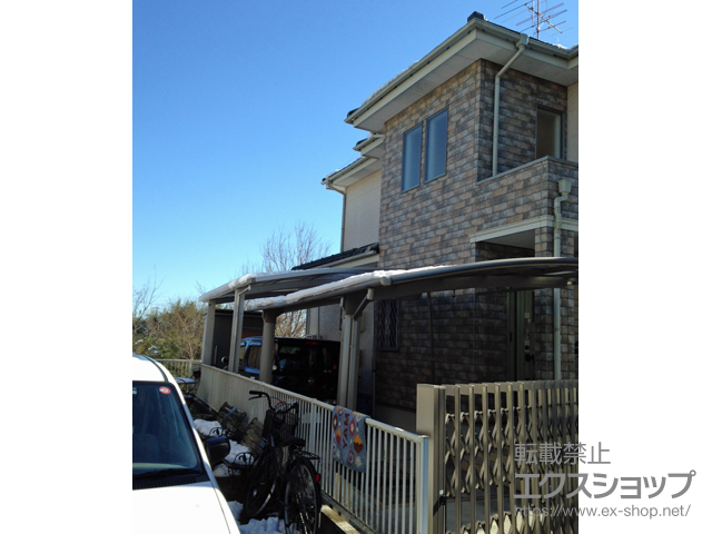 埼玉県川越市ののカーポート レイナポートグラン　積雪〜20cm対応着脱式サポート 標準・ハイルーフ兼用 2本入り×1セット＋ 施工例