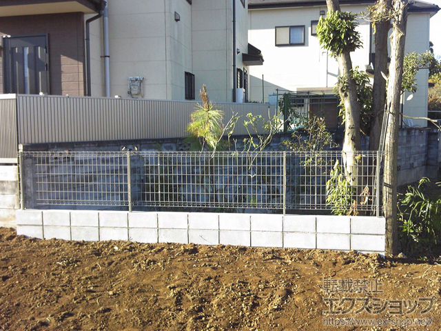 埼玉県さいたま市ののフェンス・柵 ハイグリッドフェンスUF8型 フリーポールタイプ 施工例