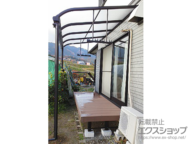奈良県葛城市ののテラス屋根 プレシオステラス R型 テラスタイプ 単体 積雪〜20cm対応＋吊り下げ式物干し 施工例