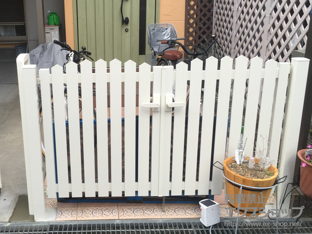 大阪府大東市のの門扉 レスティン門扉 13型 両開き　門柱使用 施工例