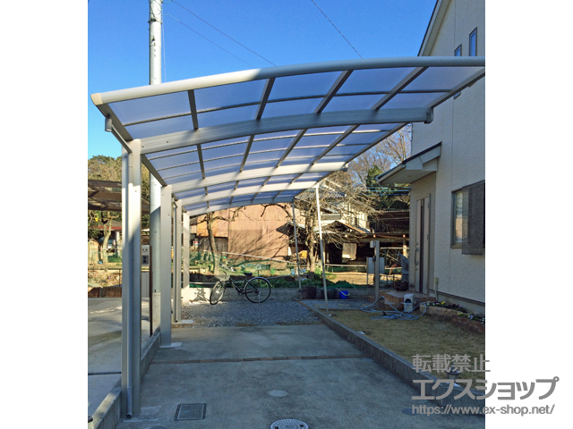 千葉県柏市ののカーポート レイナポートグラン 縦連棟　積雪〜20cm対応＋着脱式サポート 2本入×2セット 施工例