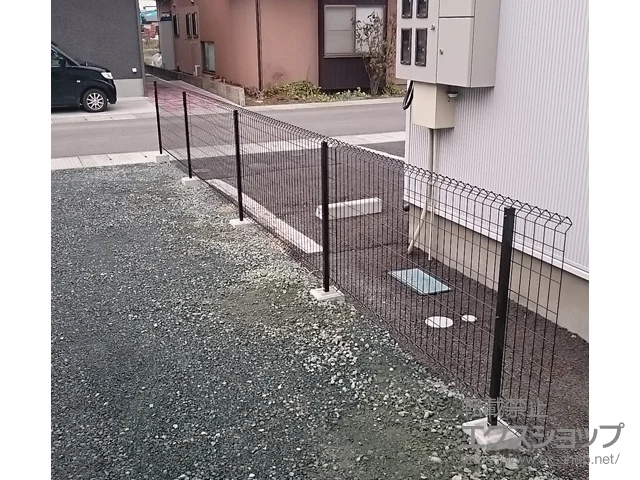 ��茧�����s��YKKAP�̃t�F���X�E��E�� �C�[�l�b�g�t�F���X1F�^ ���R���^�C�v �{�H��