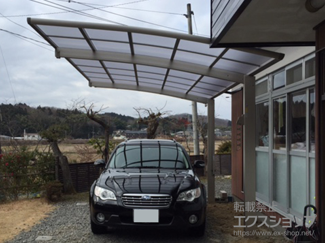 宮城県大崎市ののカーポート レイナポートグラン　積雪〜20cm対応＋着脱式サポート 標準・ハイルーフ兼用 2本入り×1セット＋水平式物干し　標準　2本入り×1セット 施工例