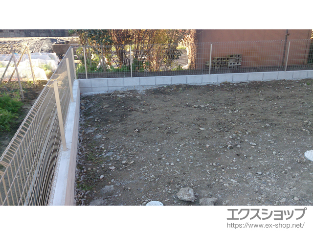 滋賀県湖南市ののフェンス・柵 イーネットフェンス1F型 自由柱タイプ 施工例