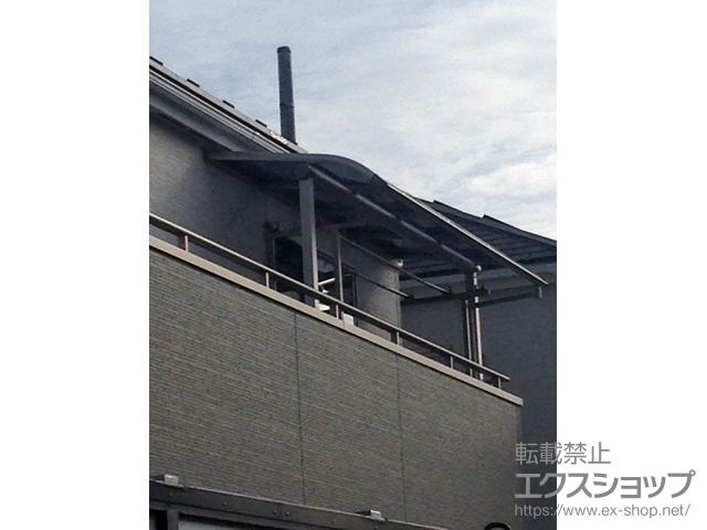 埼玉県さいたま市ののバルコニー・ベランダ屋根 プレシオステラス R型 屋根タイプ 単体 積雪〜20cm対応 施工例