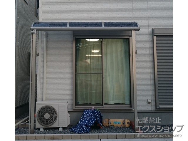 福島県いわき市ののテラス屋根 プレシオステラス R型 テラスタイプ 単体 積雪〜20cm対応＋吊り下げ式物干し 標準2本入り×1セット 施工例