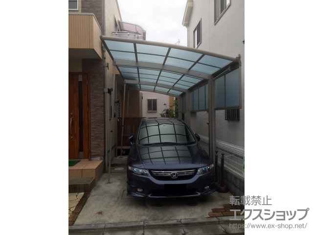 埼玉県ふじみ野市ののカーポート レイナポートグラン 延長　積雪〜20cm対応＋サイドパネル＋着脱式 サポート 標準・ハイルーフ兼用 施工例