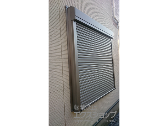 埼玉県上尾市のLIXIL リクシル（トステム）の窓シャッター リフォームシャッター イタリヤ 手動式 施工例