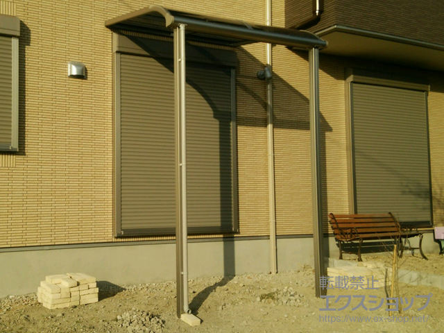 千葉県南房総市ののテラス屋根 プレシオステラス R型 テラスタイプ 単体 積雪〜20cm対応 施工例