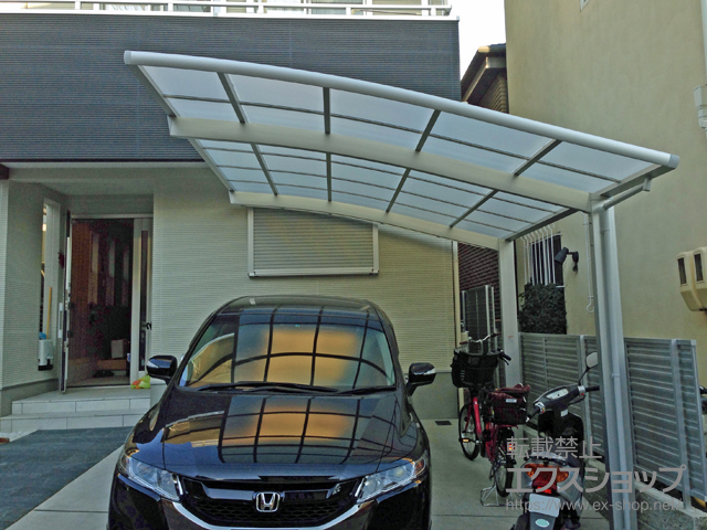 大阪府吹田市ののカーポート ネスカR (ラウンドスタイル) 積雪〜20cm対応 施工例