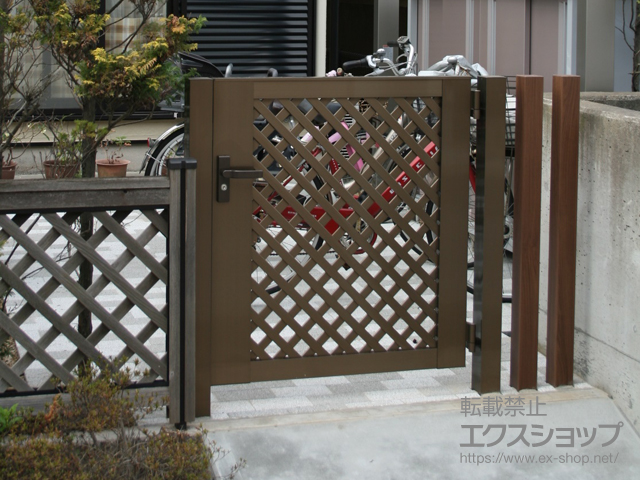 千葉県千葉市のの門扉 ライシス門扉 11型 ラチス格子 片開き 柱使用 施工例