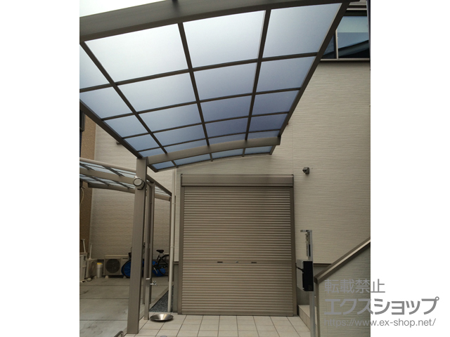 大阪府茨木市ののカーポート ネスカR (ラウンドスタイル) 積雪〜20cm対応 施工例