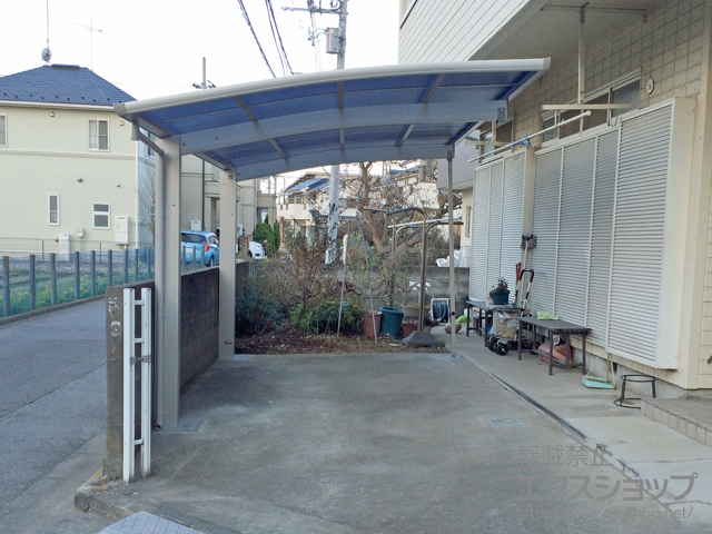 東京都昭島市ののカーポート プレシオスポート 積雪〜20cm対応＋着脱式補助柱 2本入り×1セット 施工例