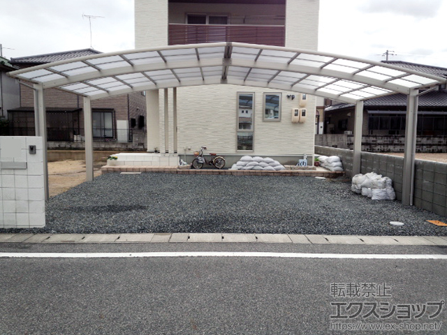 岡山県総社市ののカーポート レイナトリプルポートグラン 積雪〜20cm対応 施工例