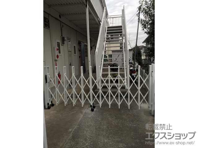 神奈川県横浜市ののカーゲート トリップゲート RB型 ノンレール 片開き 32S 施工例