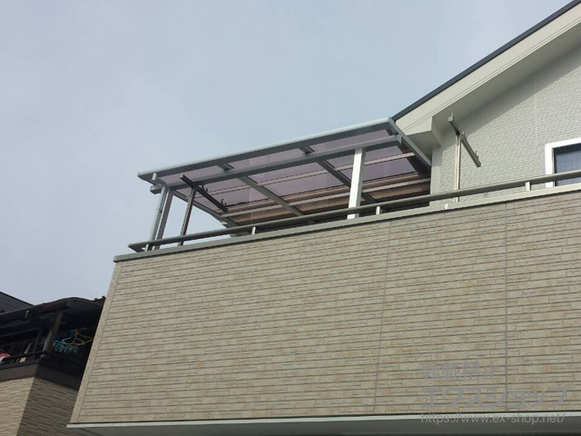 群馬県前橋市ののバルコニー・ベランダ屋根 スピーネ F型 屋根タイプ 単体 積雪〜20cm対応 施工例