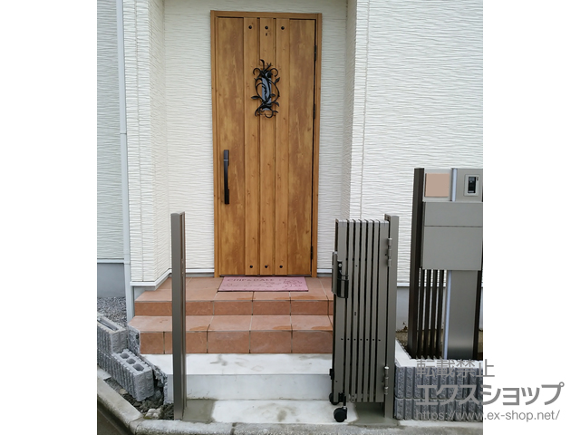 埼玉県富士見市ののカーゲート トリップゲートRC型 ノンレール 片開き 14S 施工例