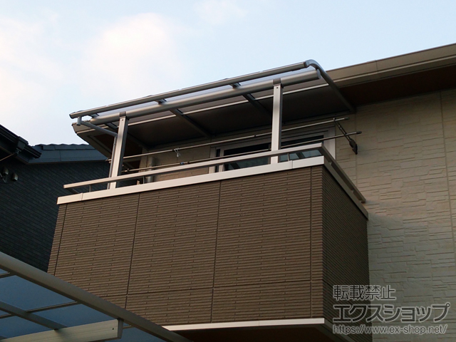 京都府木津川市ののバルコニー・ベランダ屋根 プレシオステラス R型 屋根タイプ 単体 積雪〜20cm対応 施工例