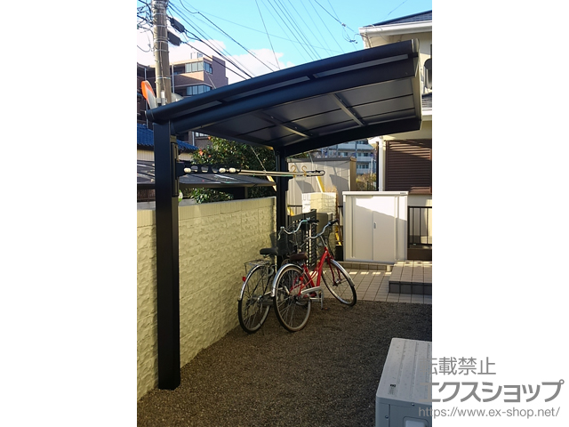 千葉県我孫子市ののサイクルポート・駐輪場 ネスカRミニ (ラウンドスタイル) 積雪〜20cm対応＋物干しセット 標準2本入×1セット 施工例