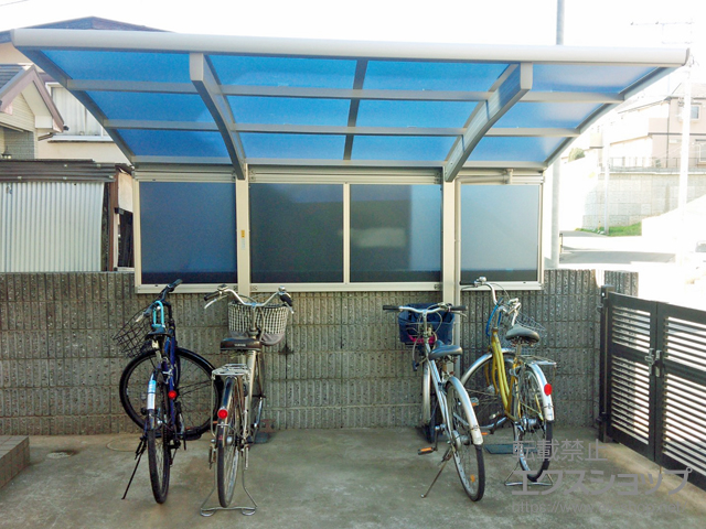 千葉県船橋市ののサイクルポート・駐輪場 レイナポートグランミニ 積雪〜20cm対応＋サイドパネル 施工例