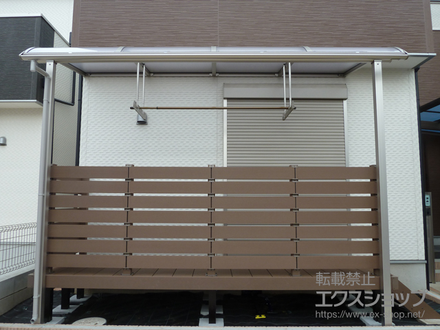 千葉県松戸市ののテラス屋根 プレシオステラス R型 テラスタイプ 単体 積雪〜20cm対応＋吊り下げ式物干し 標準 2本入り×1セット 施工例
