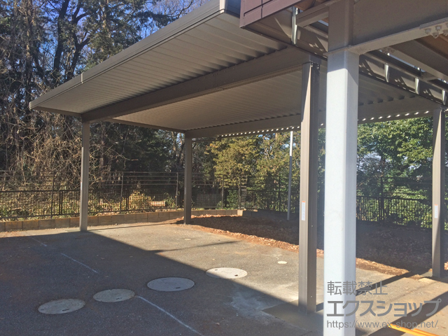 茨城県古河市のLIXIL リクシル（トステム）のカーポート テリオスポートIII 1500 3台用 角柱4本仕様 積雪〜50cm対応 施工例