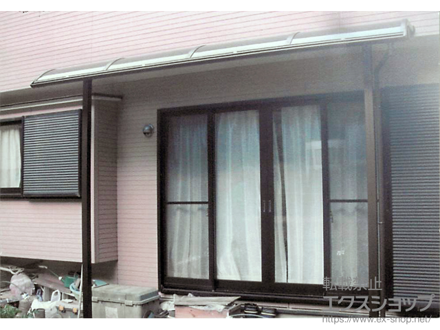 神奈川県藤沢市ののテラス屋根 プレシオステラス R型 テラスタイプ 単体 積雪〜20cm対応 施工例