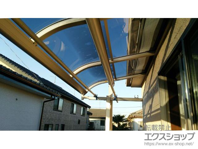 埼玉県蓮田市ののバルコニー・ベランダ屋根 プレシオステラス R型 屋根タイプ 単体 積雪〜20cm対応 施工例