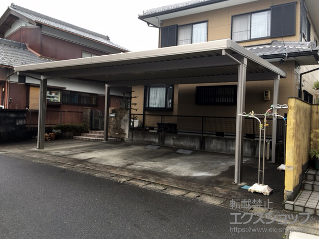 岐阜県本巣市のLIXIL リクシル（トステム）のカーポート テリオスポートIII 1500 3台用 角柱4本柱 積雪〜50cm対応 施工例