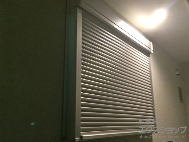 �_�ސ쌧���l�s��LIXIL ���N�V���i�g�X�e���j�̃K���[�W�V���b�^�[ ���t�H�[���V���b�^�[ �C�^���� �蓮�� �{�H��