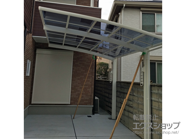 大阪府寝屋川市ののカーポート レイナポートグラン　積雪〜20cm対応＋水平式物干し カーポート柱用 標準 2本入り×1セット 施工例