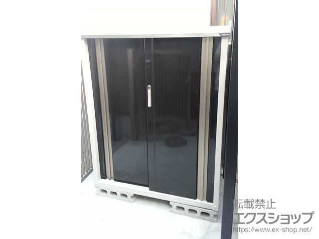 香川県丸亀市のの物置・屋外倉庫 グランプレステージジャスト（M-117C-F-WK） 施工例