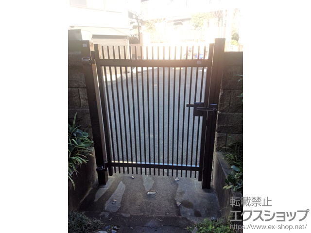 大阪府高槻市のの門扉 ハイ千峰 片開き　柱使用 施工例