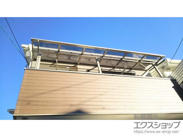 京都府京都市ののバルコニー・ベランダ屋根 スピーネ F型 屋根タイプ 連棟 積雪〜20cm対応＋吊下げ物干し Aセット 標準 2本入 施工例