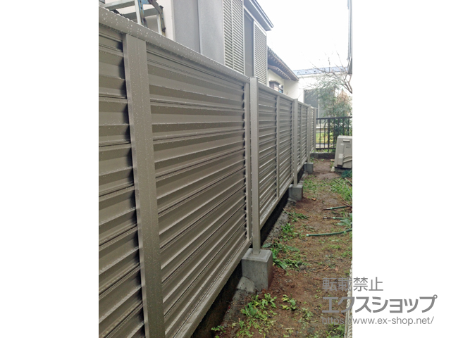 千葉県八千代市ののフェンス・柵 ミエーネフェンス 目隠しルーバータイプ 自由柱施工 施工例